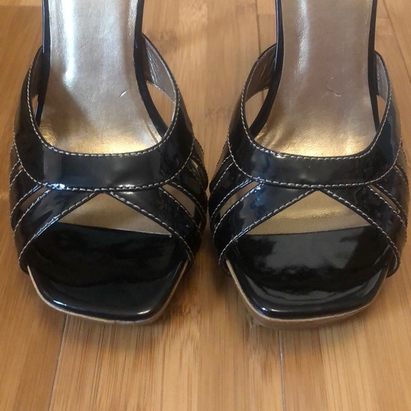 Colin Stuart Patent Leather Shoes - Picture 3 of 16